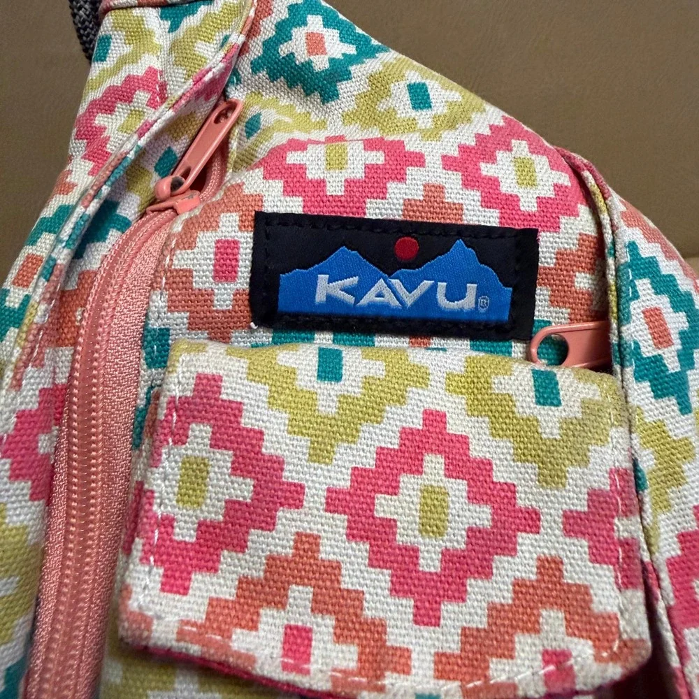 KAVU Rope Bag Sling Backpack Pink Yellow Teal Geometric Diamond Crossbody Bag
